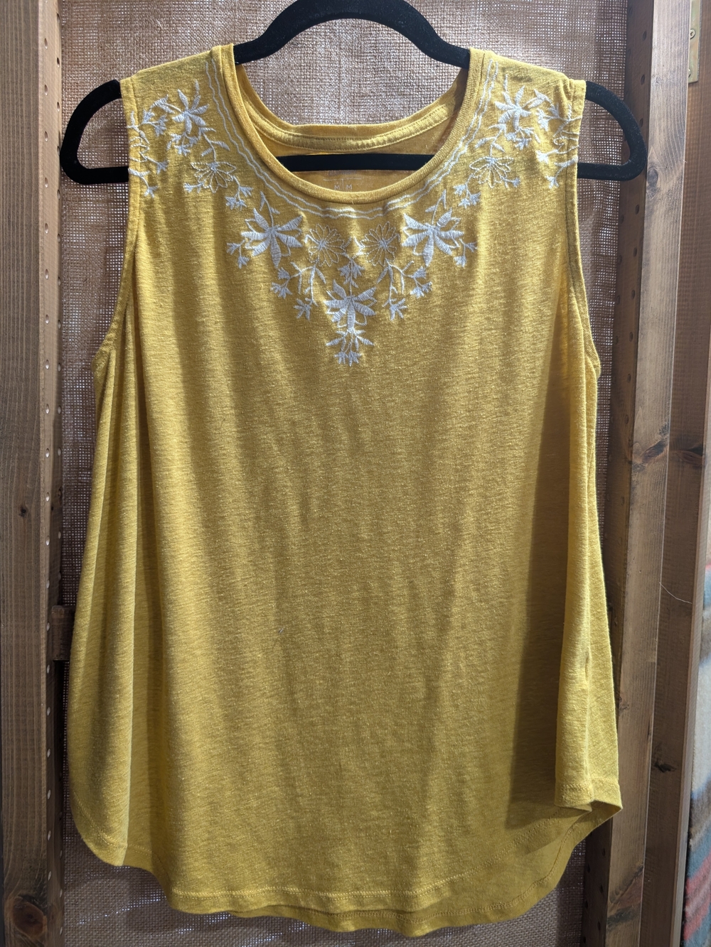 Old Navy Yellow Sleeveless Embroidered Tank